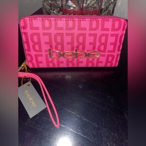 NWT Bebe lMoana Wallet Wristlet in Pink💕
